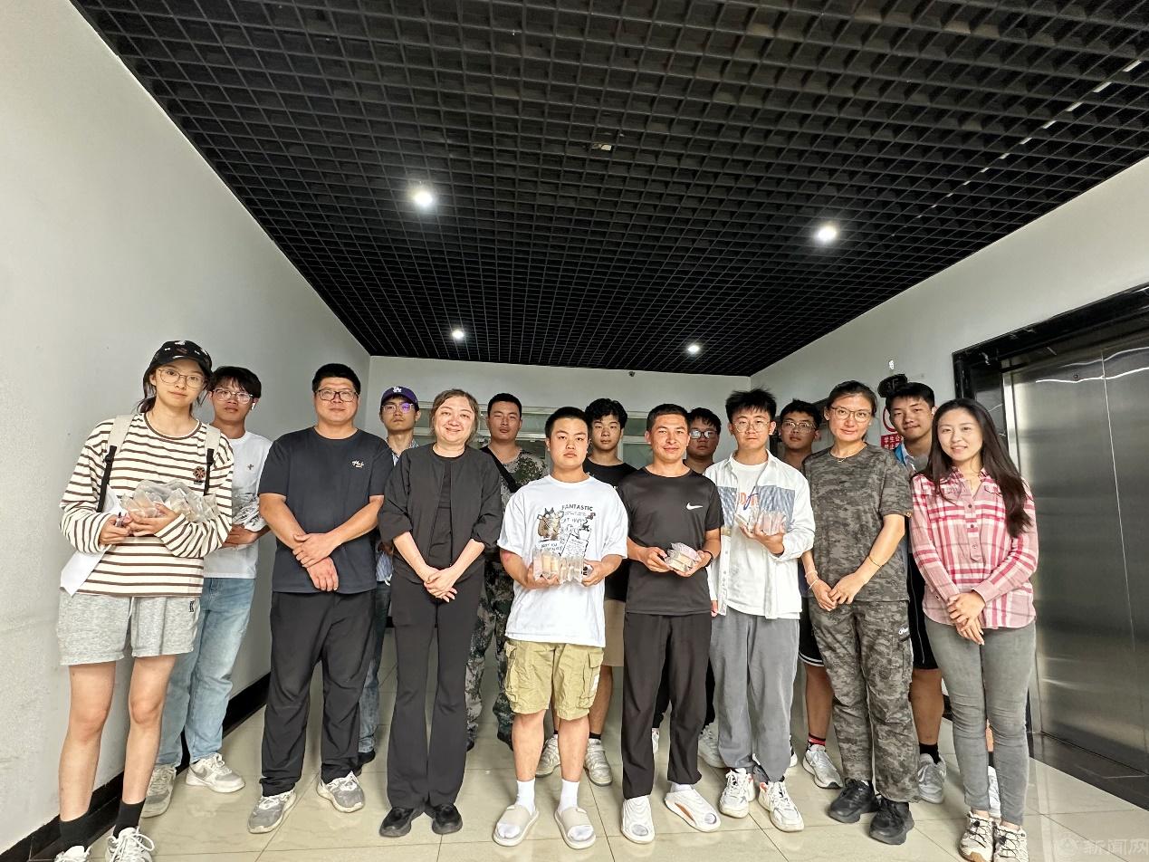 图片18.png 图片18.png